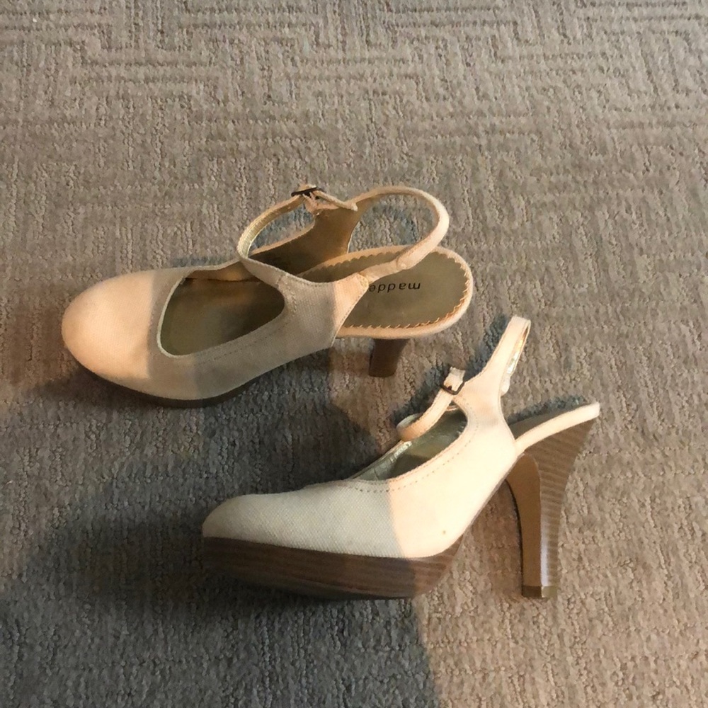 Beige heels